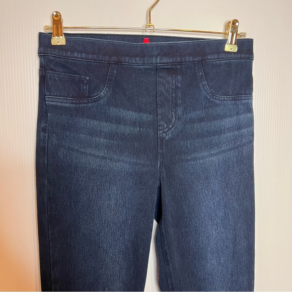 SPANX Jean-ishAnkle Leggings in Twilight Rinse. Size Medium - Picture 7 of 11